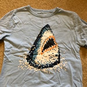 GUC large Gap short sleeve shirt size Large